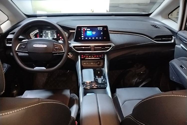 Used SAIC MAXUS G50 2023 PLUS 1.5T Happiness-Recommended Automatic Start Edition Center Console