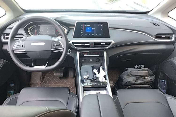Used SAIC MAXUS G50 2023 PLUS 1.5T Happiness-Recommended Automatic Start Edition Center Console