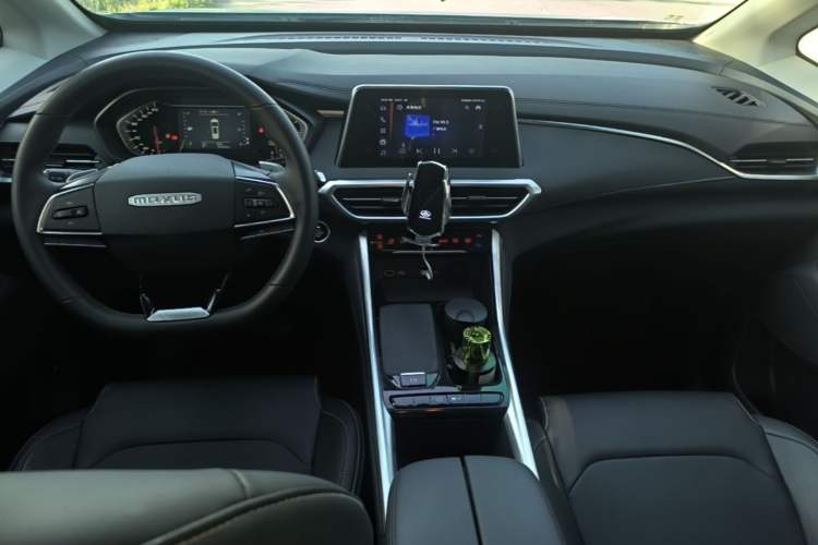 Used SAIC MAXUS G50 2023 PLUS 1.5T Happiness-Recommended Automatic Start Edition Center Console