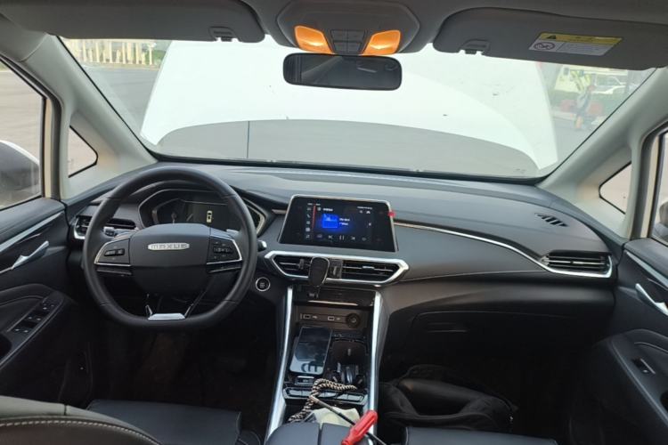 Used SAIC MAXUS G50 2023 PLUS 1.5T Happiness-Recommended Automatic Start Edition Center Console