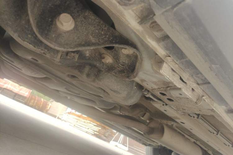 Used SAIC MAXUS G50 2023 PLUS 1.5T Happiness-Recommended Automatic Start Edition Chassis Rear Right
