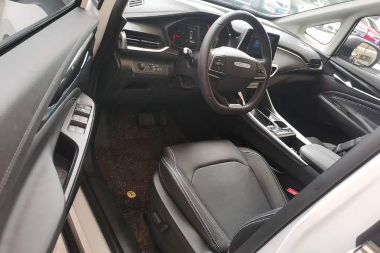 Used SAIC MAXUS G50 2023 PLUS 1.5T Happiness-Recommended Automatic Start Edition Driver Seat