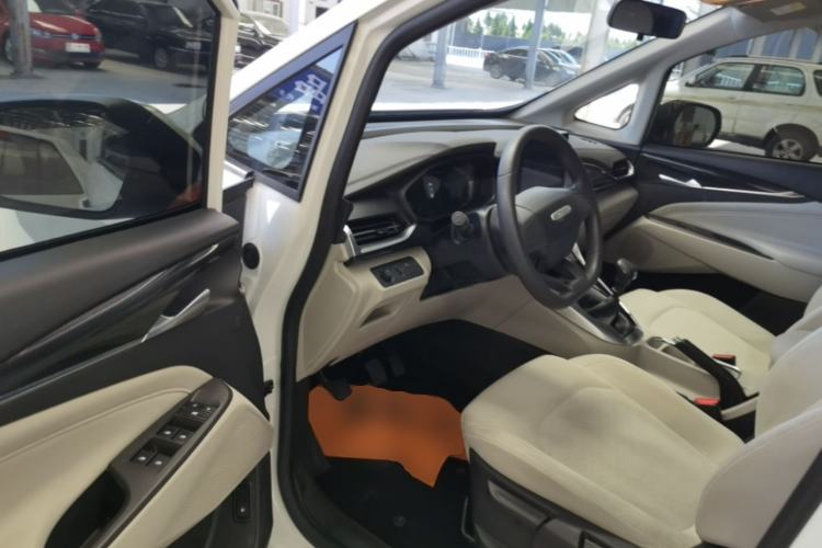 Used SAIC MAXUS G50 2023 1.5T Manual Comfort A Driver Seat