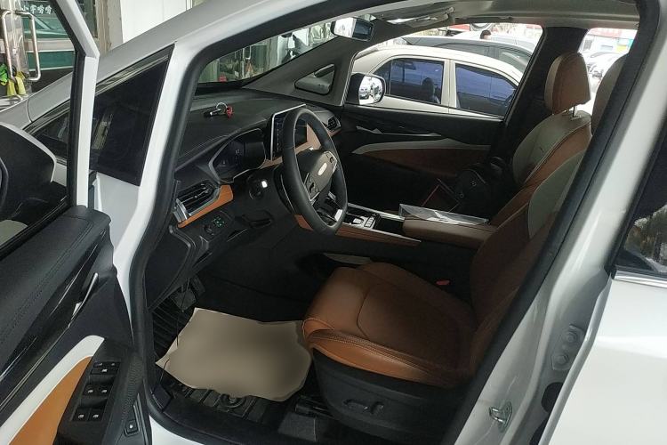 Used SAIC MAXUS G50 2023 PLUS 1.5T Happiness-Recommended Automatic Escort Edition Driver Seat