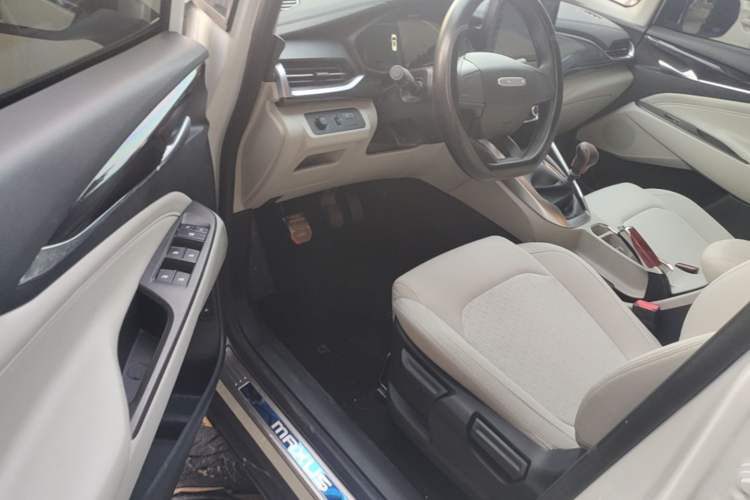 Used SAIC MAXUS G50 2023 1.5T Manual Comfort A Driver Seat