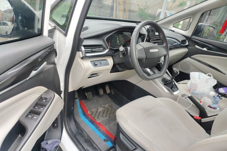 Used SAIC MAXUS G50 2023 1.5T Manual Comfort A Driver Seat