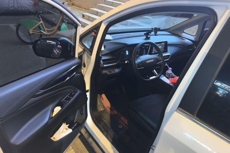 Used SAIC MAXUS G50 2023 PLUS 1.5T Happiness-Recommended Automatic Start Edition Driver Seat