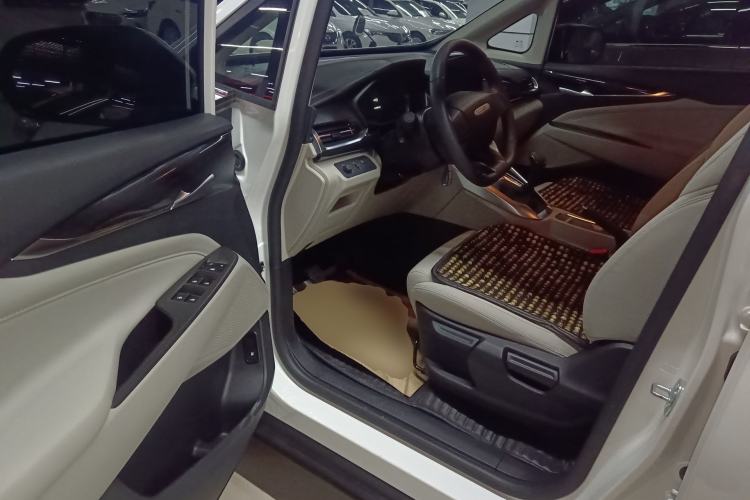 Used SAIC MAXUS G50 2023 1.5T Manual Comfort A Driver Seat