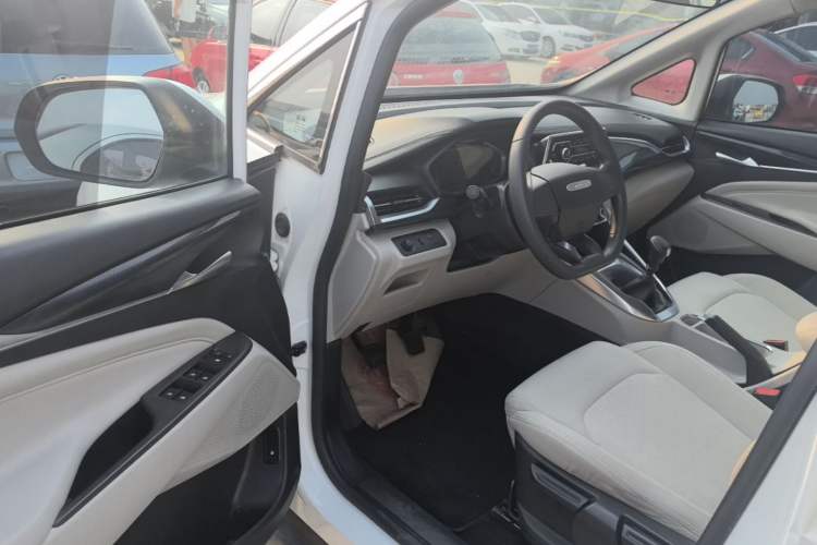Used SAIC MAXUS G50 2023 1.5T Manual Comfort A Driver Seat