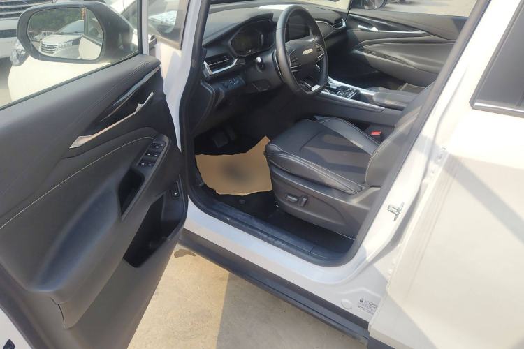 Used SAIC MAXUS G50 2023 PLUS 1.5T Happiness-Recommended Automatic Start Edition Driver Seat