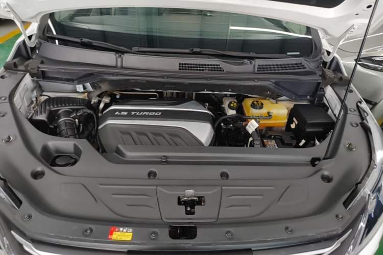 Used SAIC MAXUS G50 2023 1.5T Manual Comfort A Engine Bay