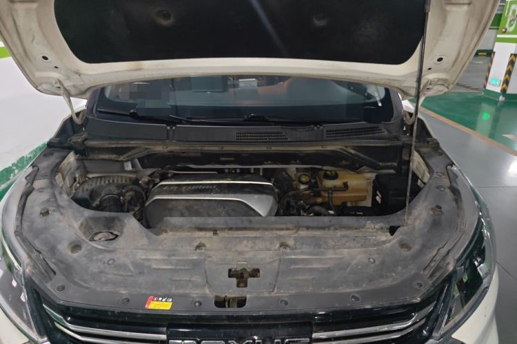 Used SAIC MAXUS G50 2023 1.5T Manual Comfort B Trim Engine Bay