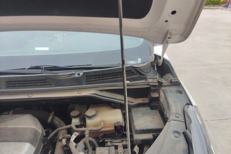 Used SAIC MAXUS G50 2023 PLUS 1.5T Happiness-Recommended Automatic Start Edition Engine Bay Left