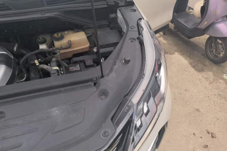 Used SAIC MAXUS G50 2023 PLUS 1.5T Happiness-Recommended Automatic Cruise Version Engine Bay Left
