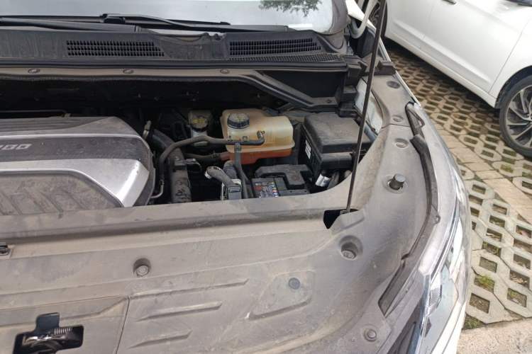 Used SAIC MAXUS G50 2023 1.5T Manual Comfort A Engine Bay Left