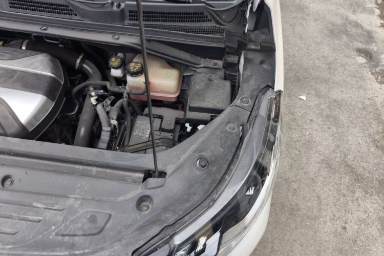 Used SAIC MAXUS G50 2023 PLUS 1.5T Happiness-Recommended Automatic Start Edition Engine Bay Left