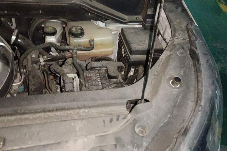 Used SAIC MAXUS G50 2023 PLUS 1.5T Automatic Cruise Version Engine Bay Left