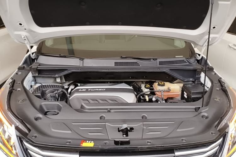 Used SAIC MAXUS G50 2023 PLUS 1.5T Happiness-Recommended Automatic Start Edition Engine Bay