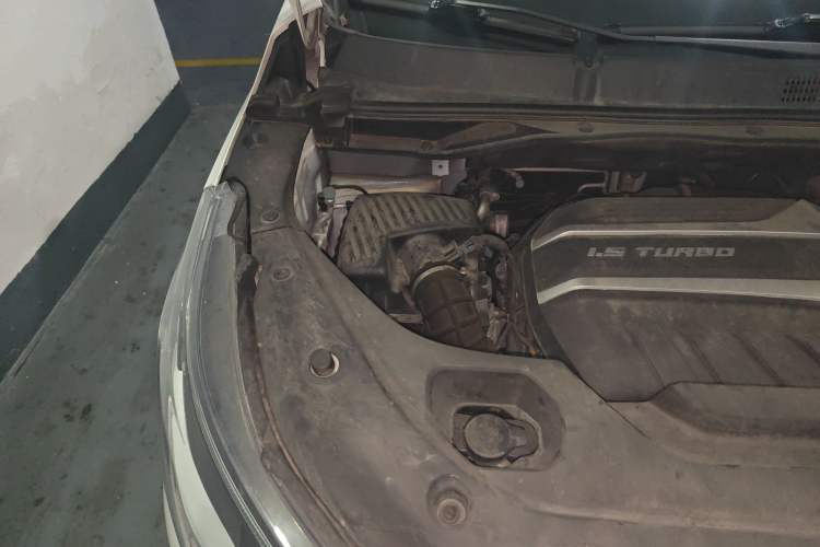 Used SAIC MAXUS G50 2023 1.5T Manual Comfort A Engine Bay Right