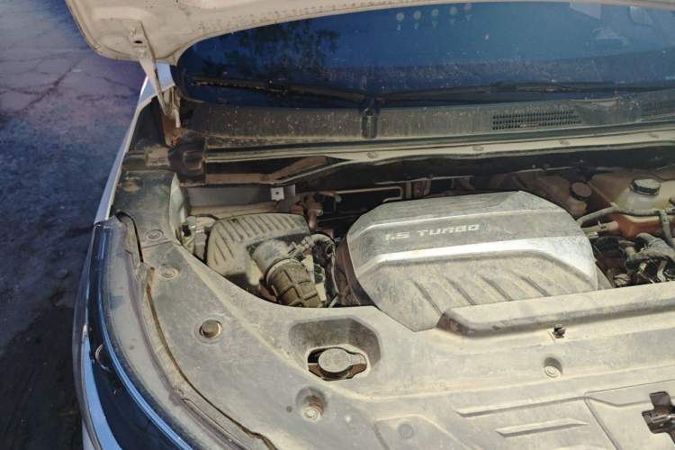 Used SAIC MAXUS G50 2023 1.5T Manual Comfort B Trim Engine Bay Right