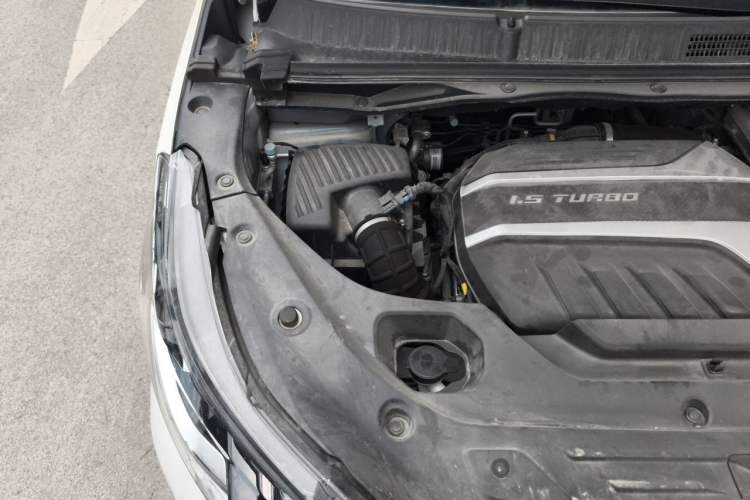 Used SAIC MAXUS G50 2023 PLUS 1.5T Happiness-Recommended Automatic Start Edition Engine Bay Right