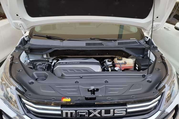 Used SAIC MAXUS G50 2023 PLUS 1.5T Automatic Cruise Version Engine Bay
