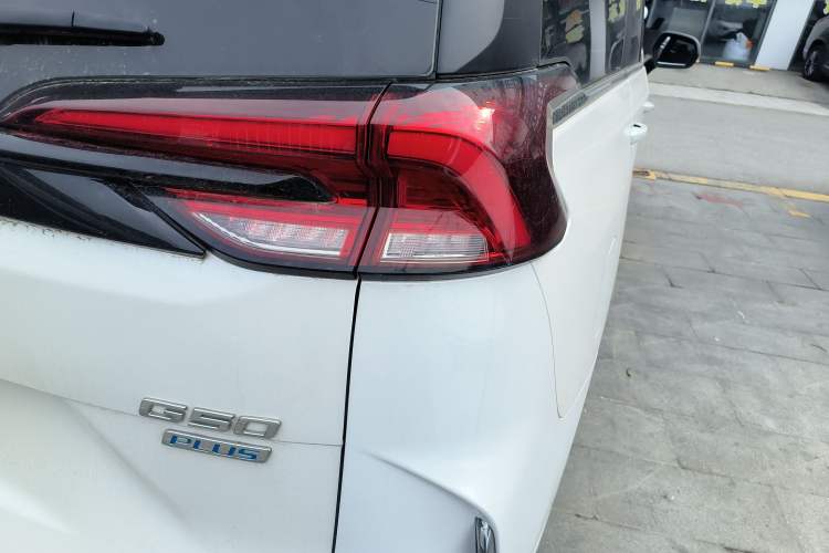 Used SAIC MAXUS G50 2023 PLUS 1.5T Happiness-Recommended Automatic Start Edition Exterior 3