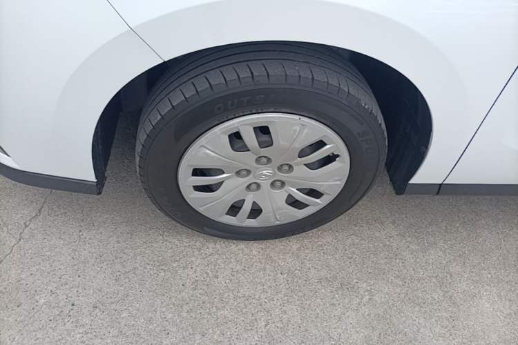 Used SAIC MAXUS G50 2023 1.5T Manual Comfort A Exterior 4
