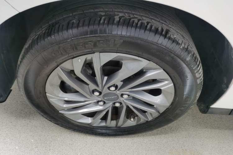 Used SAIC MAXUS G50 2023 PLUS 1.5T Happiness-Recommended Automatic Escort Edition Exterior 4