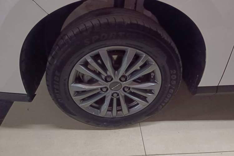 Used SAIC MAXUS G50 2023 1.5T Manual Comfort A Exterior 4