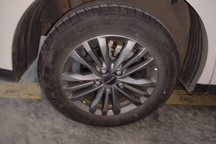 Used SAIC MAXUS G50 2023 PLUS 1.5T Happiness-Recommended Automatic Start Edition Exterior 5