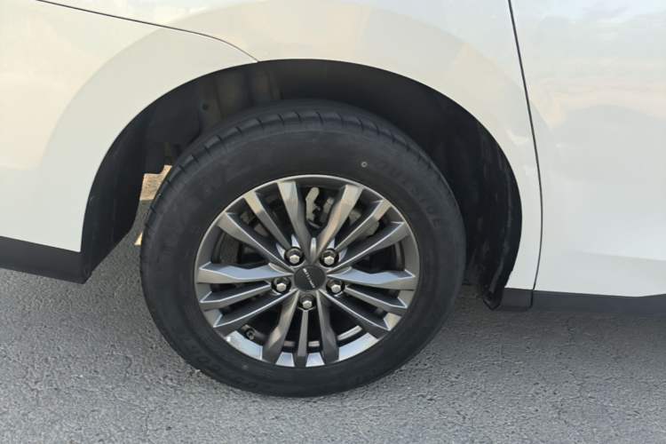Used SAIC MAXUS G50 2023 PLUS 1.5T Happiness-Recommended Automatic Start Edition Exterior 5