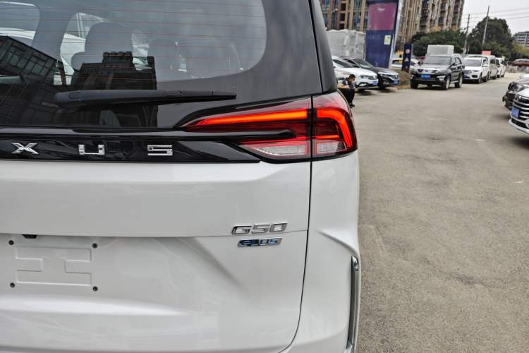 Used SAIC MAXUS G50 2023 PLUS 1.5T Happiness-Recommended Automatic Start Edition Exterior 6