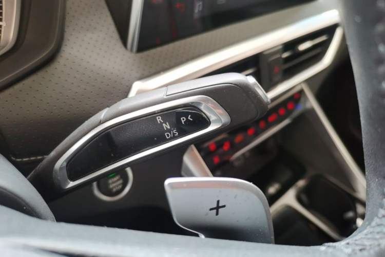 Used SAIC MAXUS G50 2023 PLUS 1.5T Happiness-Recommended Automatic Start Edition Gear Lever