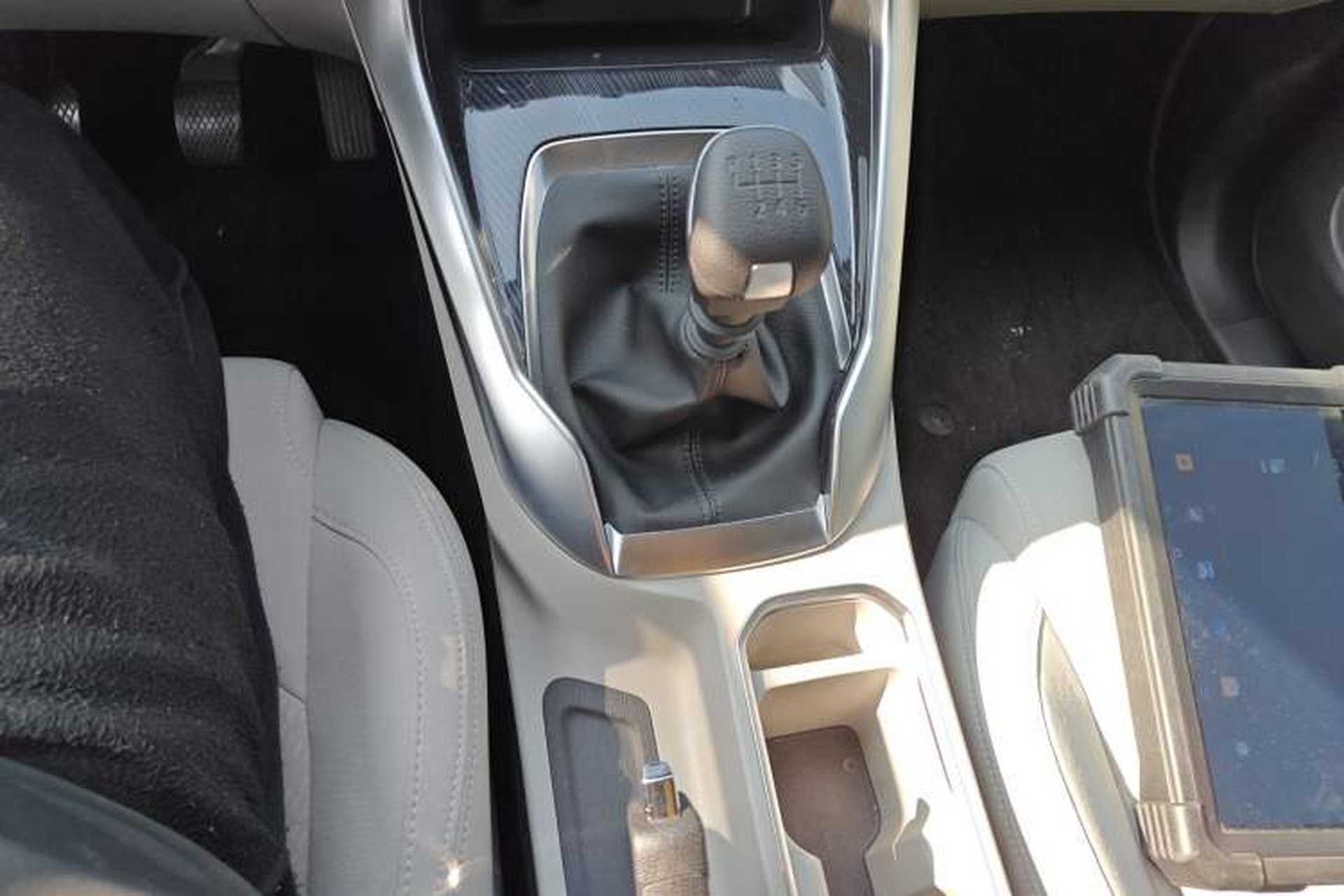 Used SAIC MAXUS G50 2023 1.5T Manual Comfort A Gear Lever