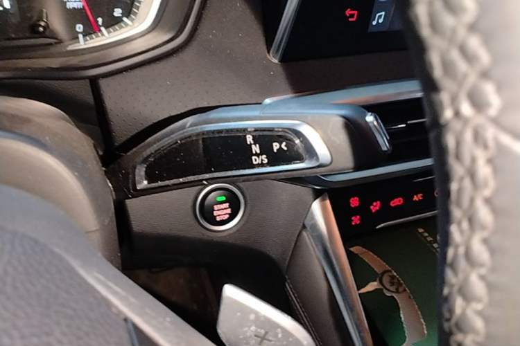 Used SAIC MAXUS G50 2023 PLUS 1.5T Happiness-Recommended Automatic Start Edition Gear Lever