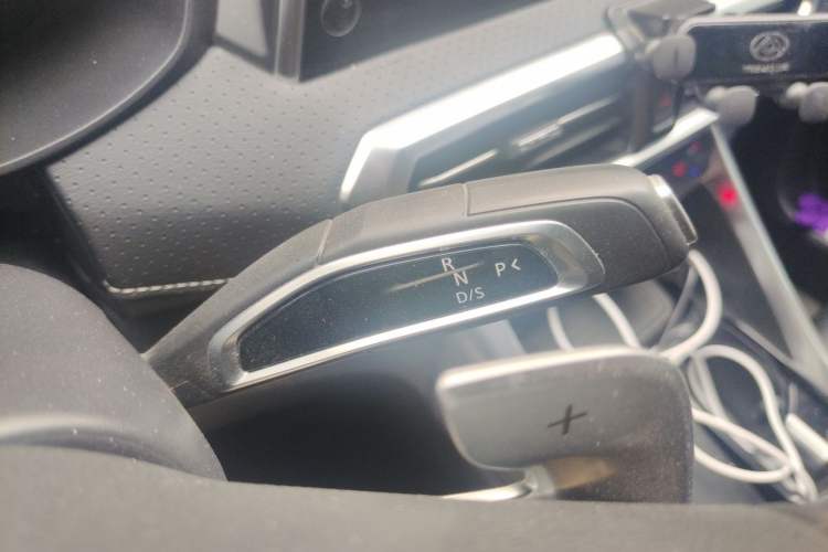 Used SAIC MAXUS G50 2023 PLUS 1.5T Happiness-Recommended Automatic Start Edition Gear Lever