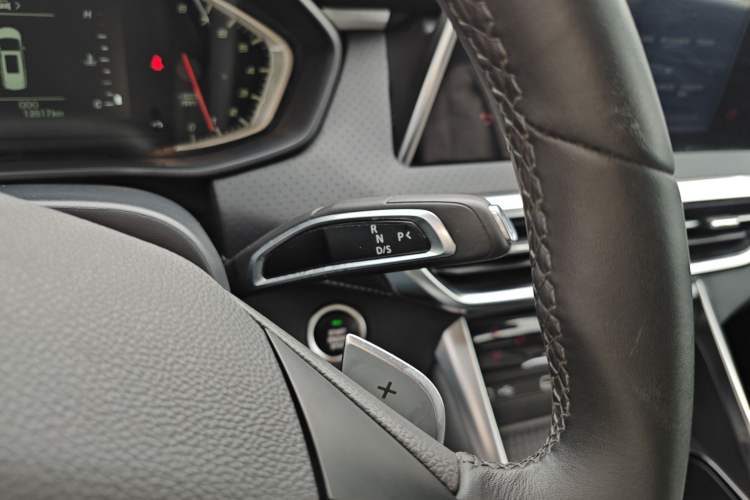 Used SAIC MAXUS G50 2023 PLUS 1.5T Happiness-Recommended Automatic Start Edition Gear Lever