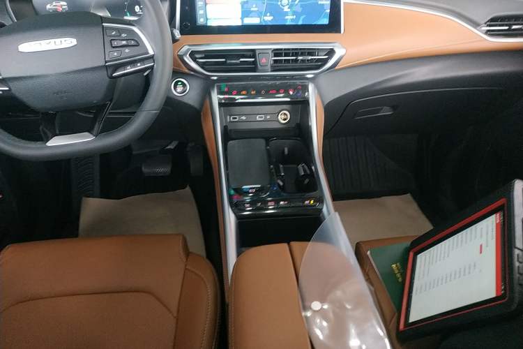 Used SAIC MAXUS G50 2023 PLUS 1.5T Happiness-Recommended Automatic Escort Edition Gear Lever
