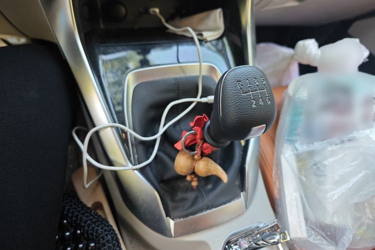 Used SAIC MAXUS G50 2023 Revised 1.5T Manual - Chanyou A Gear Lever