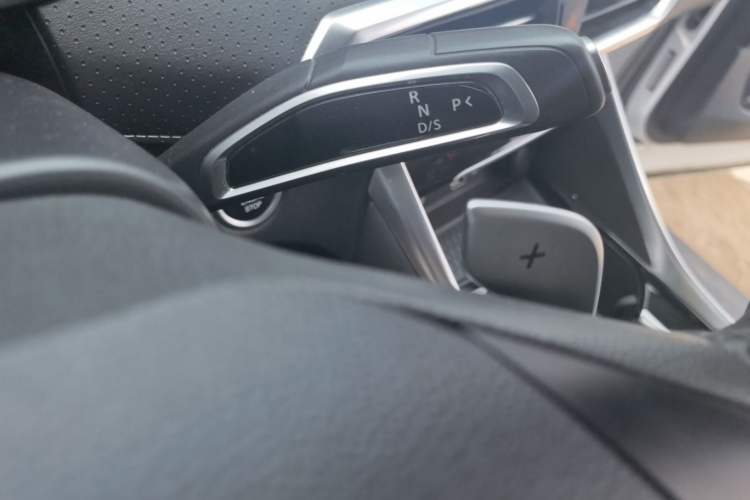 Used SAIC MAXUS G50 2023 PLUS 1.5T Happiness-Recommended Automatic Cruise Version Gear Lever