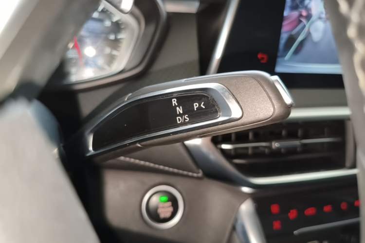 Used SAIC MAXUS G50 2023 PLUS 1.5T Happiness-Recommended Automatic Start Edition Gear Lever
