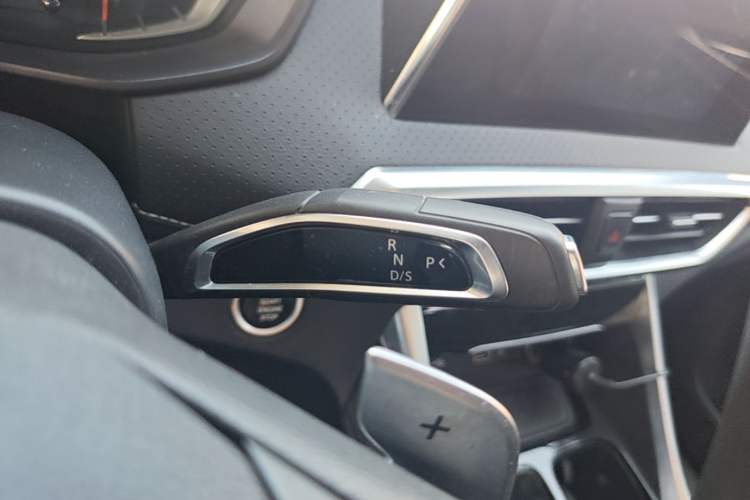 Used SAIC MAXUS G50 2023 PLUS 1.5T Happiness-Recommended Automatic Start Edition Gear Lever
