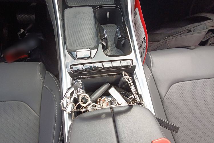 Used SAIC MAXUS G50 2023 PLUS 1.5T Happiness-Recommended Automatic Escort Edition Gear Lever