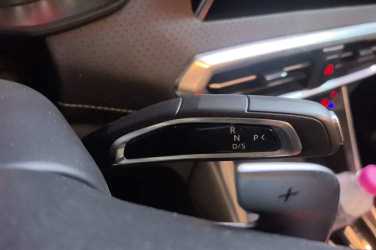 Used SAIC MAXUS G50 2023 PLUS 1.5T Happiness-Recommended Automatic Start Edition Gear Lever