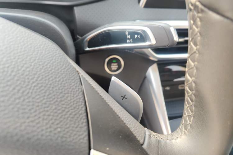 Used SAIC MAXUS G50 2023 PLUS 1.5T Happiness-Recommended Automatic Start Edition Gear Lever