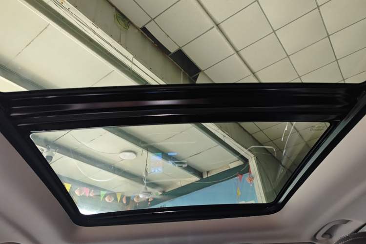 Used SAIC MAXUS G50 2023 PLUS 1.5T Automatic Cruise Version Headliner