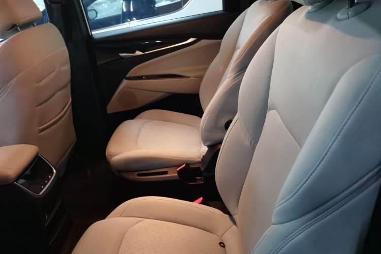 Used SAIC MAXUS G50 2023 1.5T Manual Comfort A Interior 1