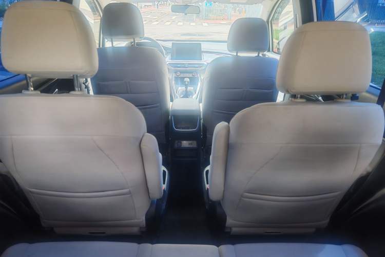 Used SAIC MAXUS G50 2023 1.5T Manual Comfort A Interior 3