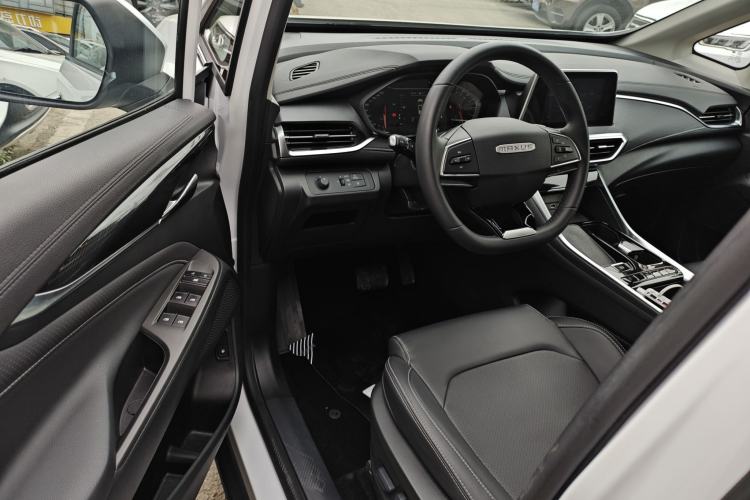 Used SAIC MAXUS G50 2023 PLUS 1.5T Happiness-Recommended Automatic Start Edition Interior 3